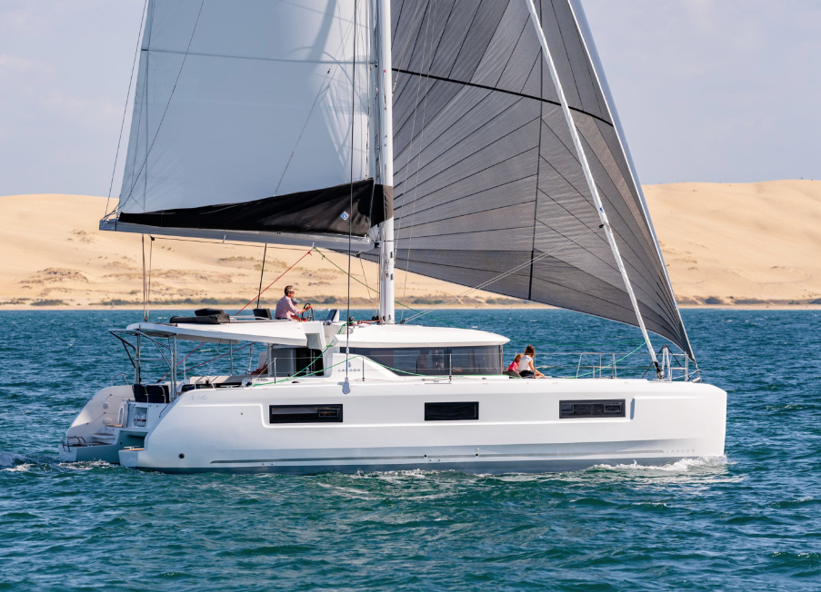 Catamaran lagoon 46 sous voile