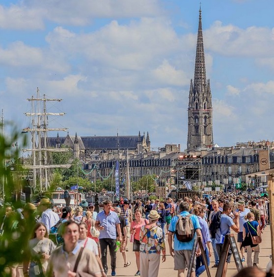 Bordeaux-Fete-Le-Vin