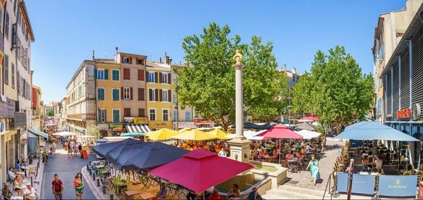 Draguignan : Une Ville au Cœur de la Provence, Idéale pour Vivre et Investir !