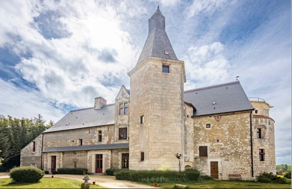 🏰 Vous rêvez d’acquérir un château en Touraine ?