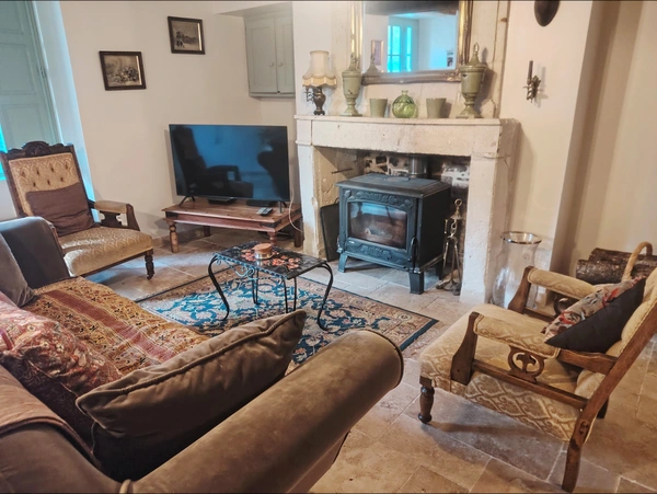 🌟 NOUVEAUTÉ À RICHELIEU – Maison de charme style cottage anglais 🌟