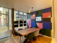 Paris 10 FREDeLION Canal Saint-Martin