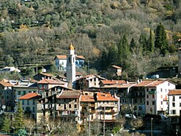 Vieux village et nouveau village à Roquebillière : ce que les acquéreurs comparent