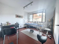 Hypercentre, appartement traversant et lumineux à rénover av...