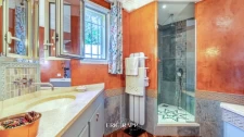 Villa d'architecte dans un domaine sécurisé à Agay