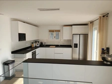 Nice - Sainte Marguerite – Élégante maison moderne avec piscine et production solaire