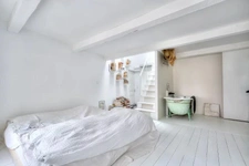 Mougins - Vieux Village appartement trois pièces avec balcon