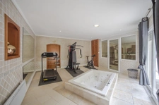 Mougins - Villa 4 pièce avec piscine chauffé et Tennis sur 3700m² de jardin