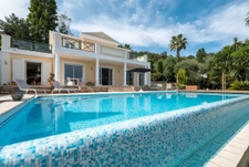 Falicon - Villa 7 pièces avec piscine chauffée, jardin 1350m², garage