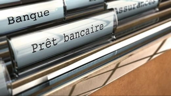 Le taux d'emprunt face à la Censure du budget