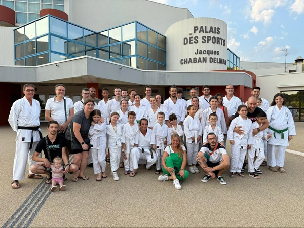 Un moment fort pour le Castelnau Karaté Académie : 1er passage de grades, 1ere assemblée générale et convivialité !