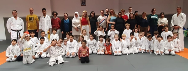 Un beau moment de partage sur le tatami avant les fêtes