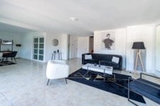 APPARTEMENT T5 DERNIER ETAGE DANS UNE RESIDENCE DE STANDING