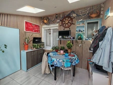 Maison rénovée avec gîte saisonnier  Aucun travaux à prévoir