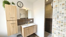 Spécial investisseur   Maison rénovée avec 2 logements loués