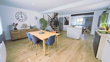 Spécial investisseur   Maison rénovée avec 2 logements loués