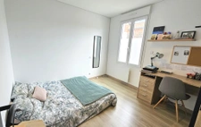 Spécial investisseur   Maison rénovée avec 2 logements loués