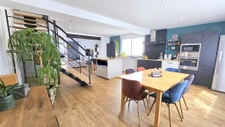 Spécial investisseur   Maison rénovée avec 2 logements loués