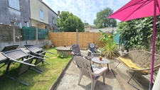 Spécial investisseur   Maison rénovée avec 2 logements loués