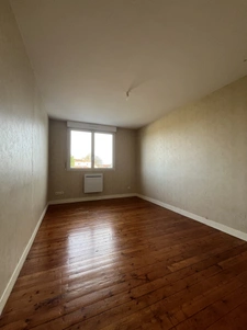 Maison à louer   Moulins (proximité Mauléon-Cholet)