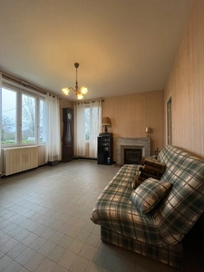 Maison à rénover avec grand terrain constructible- Saint-Pie