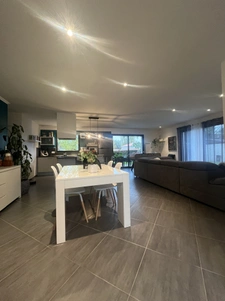 Maison de plain pied, bien rare à Mauléon