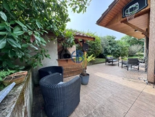 Maison familiale de 100 m² sur terrain de 1300 m² ? Montrevel