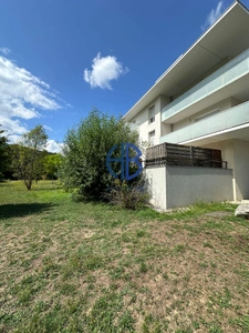 À vendre Appartement T3 de 69 m² avec superbe terrasse de 37 m²  Élégance, calme et confort en copropriété de charme