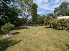 À vendre : belle maison de standing avec SPA, jardin arboré 