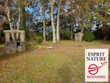 Maison Néo-Bretonne avec grand terrain, T2 indépendant   Plo