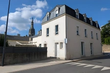 Appartement T3 rénové avec jardinet privatif   Centre Sainte