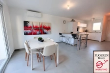 Ploeren bourg : Maison contemporaine DPE A   Vie à pied o En