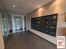 Auray   T2 lumineux 51 m2 avec balcon et garage fermé   Empl
