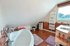 Ploeren : Maison familiale   4 chambres + bureau avec jardin