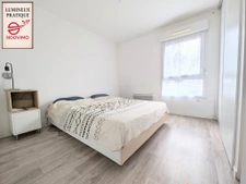 Auray   T2 lumineux 51 m2 avec balcon et garage fermé   Empl