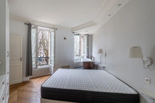 PARIS 10 - CANAL SAINT-MARTIN 9