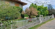 Maison de charme pour amateurs de bien diffèrents