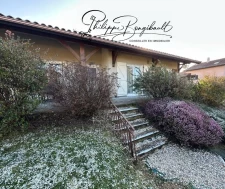 Maison de plain pied avec sa piscine en eau salée