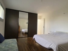 Contemporaine beaux volumes au calme.
