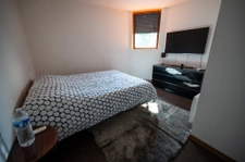 Maison rénovée 3 chambres, terrasse.