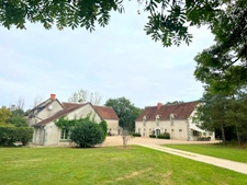 Propriété 33ha étangs chasse piscine.