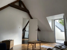 Contemporaine beaux volumes au calme.