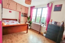 Maison familiale 7 chambres avec jardin piscine  et 3 terras