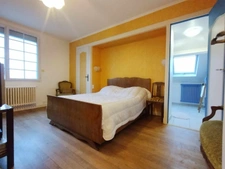 Maison familiale 7 chambres avec jardin piscine  et 3 terras