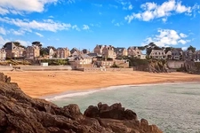 St Malo - Terrain à batir dans quartier prise de Rotheneuf à