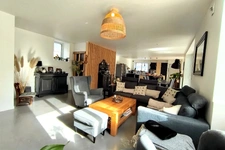 LBAISSE DE PRIX Superbe longère  rénovée T7- 176 m2-  12 min