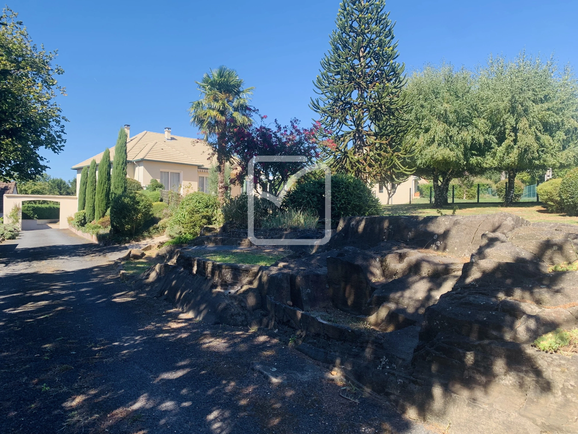 Maison 7 pièces 159 m² · à Donzenac · 159 m² · 339 000 €