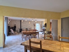 À 10 minutes de Rouillac    Ancien moulin de charme avec dép