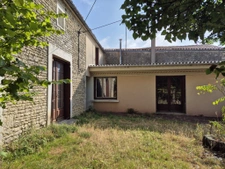 Maison de caractère spacieuse à rénover