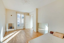 PARIS 10 - LOUIS BLANC 5
